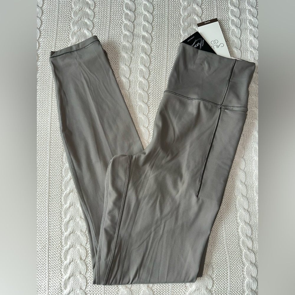 CALIA by Carrie Underwood Inspire HR 7/8 Leggings Dark Grey Size Medium NWT